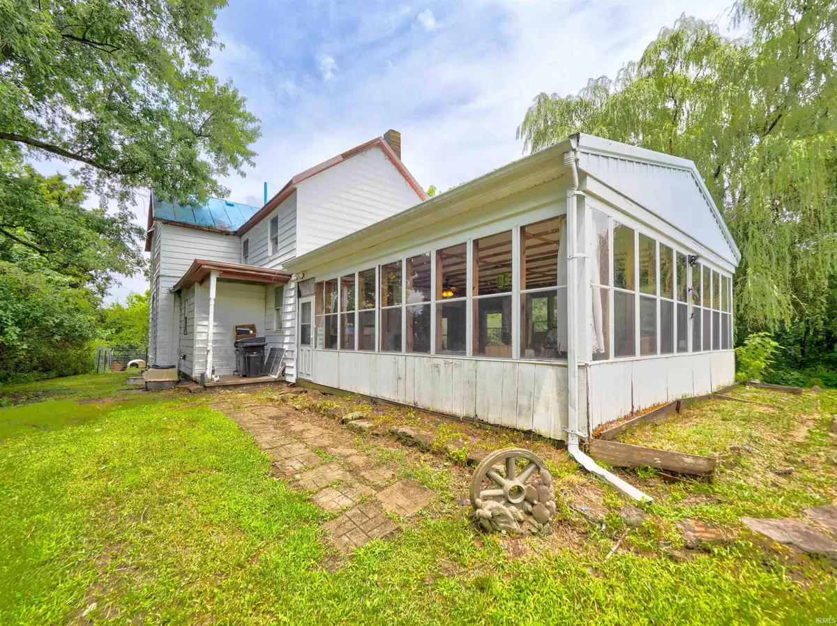 10663 E County Road 1100 N ***, Evanston, IN 47531