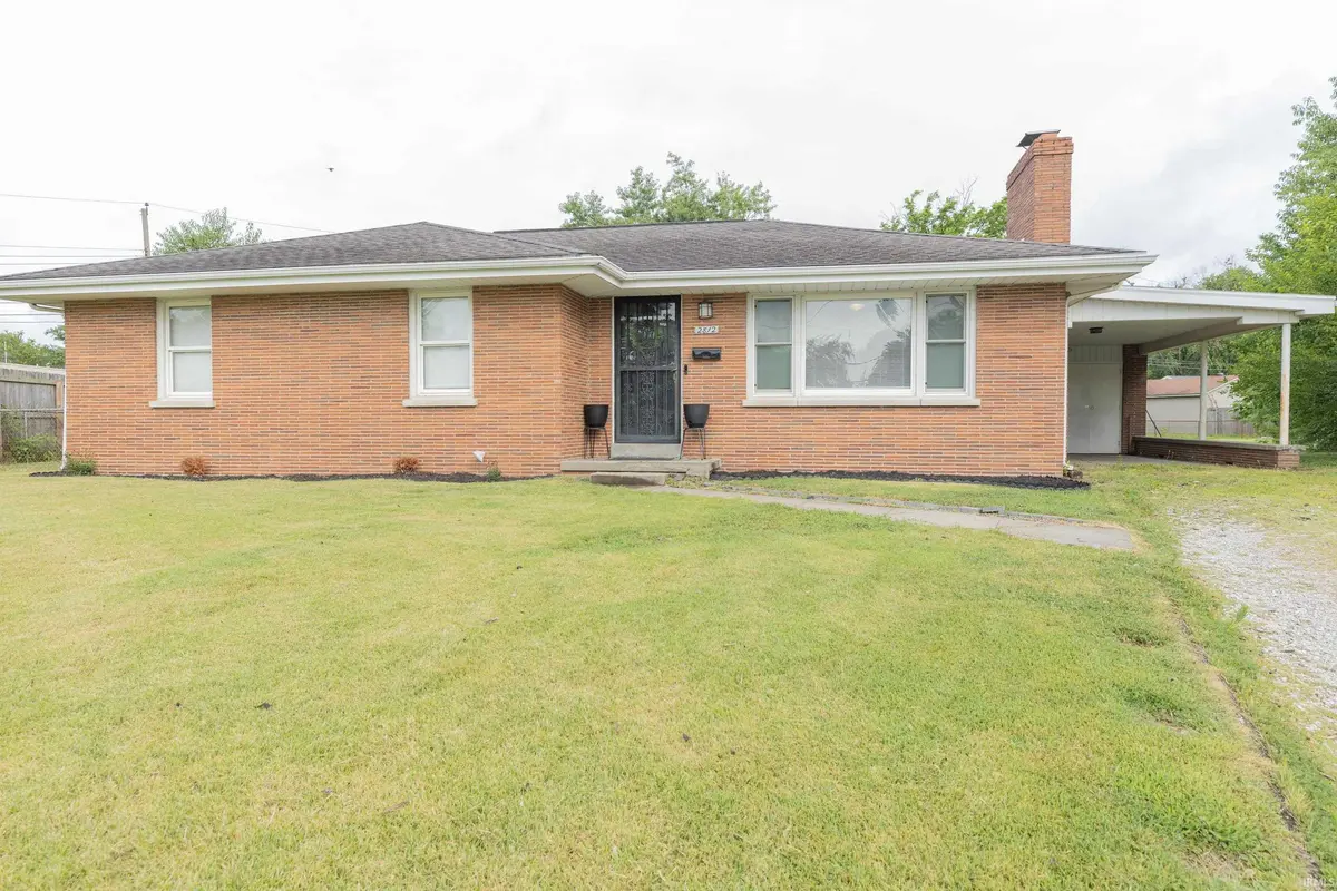 2812 Sandee Acres CT, Evansville, IN 47714
