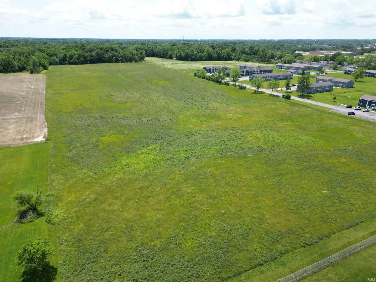 1700 E Bradford PIKE, Marion, IN 46952