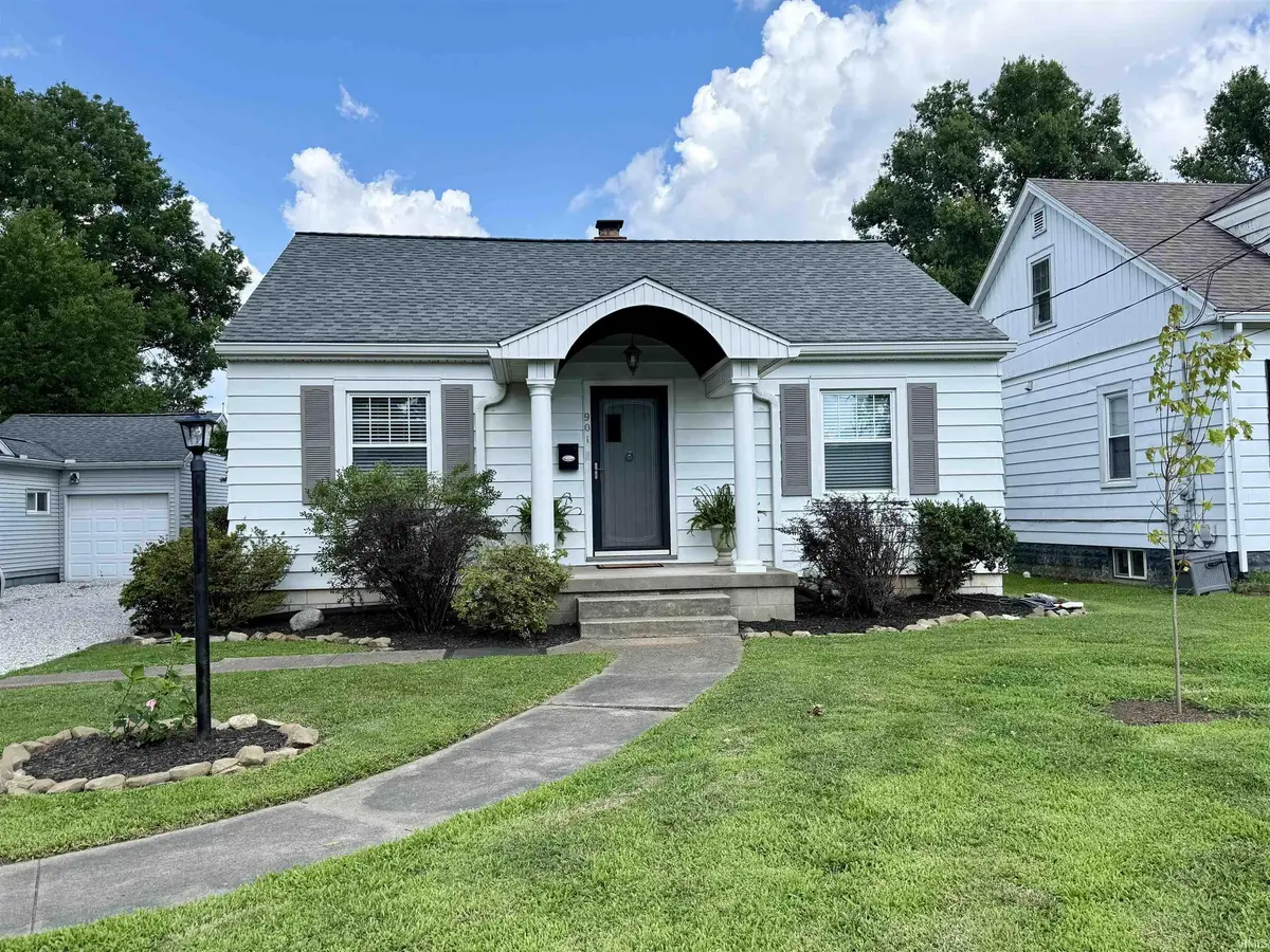 901 N Weinbach AVE, Evansville, IN 47711