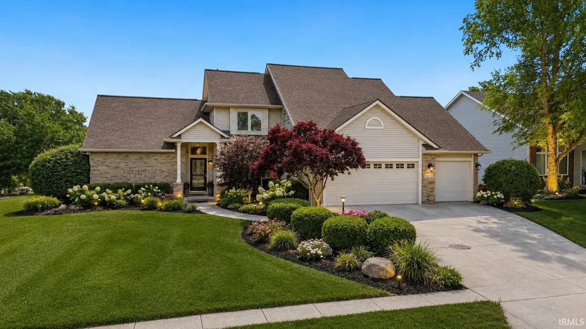 16134 Silver Shadow LN, Huntertown, IN 46748-9357