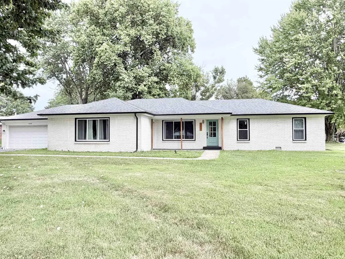 800 Upland DR, Logansport, IN 46947