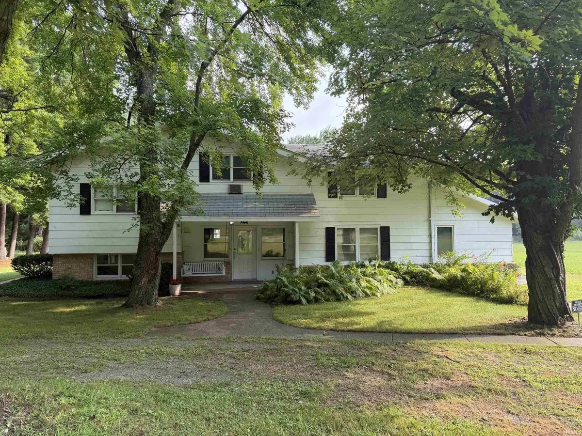 13374 5th RD, Plymouth, IN 46563