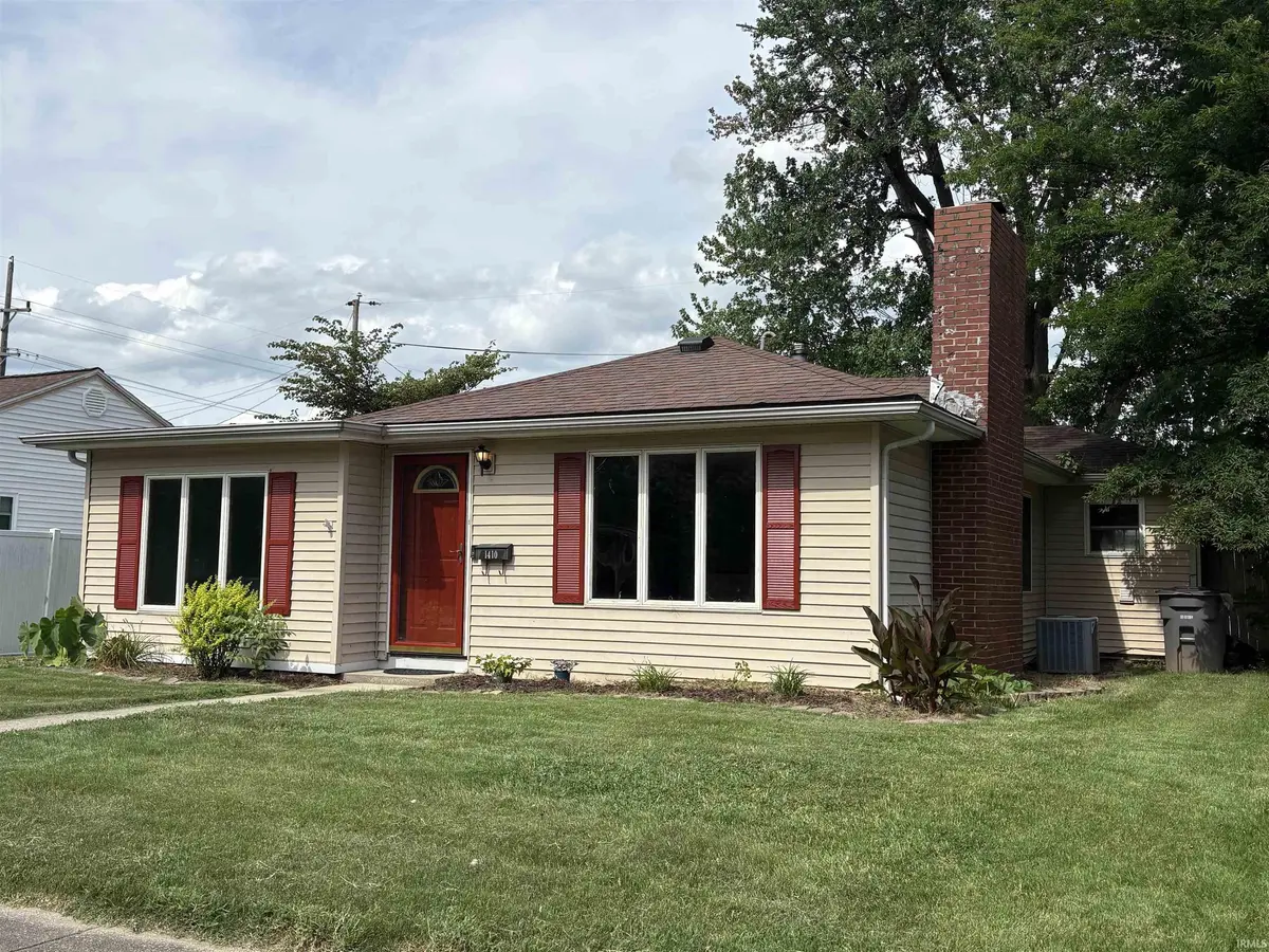 1410 E Locust ST, Vincennes, IN 47591