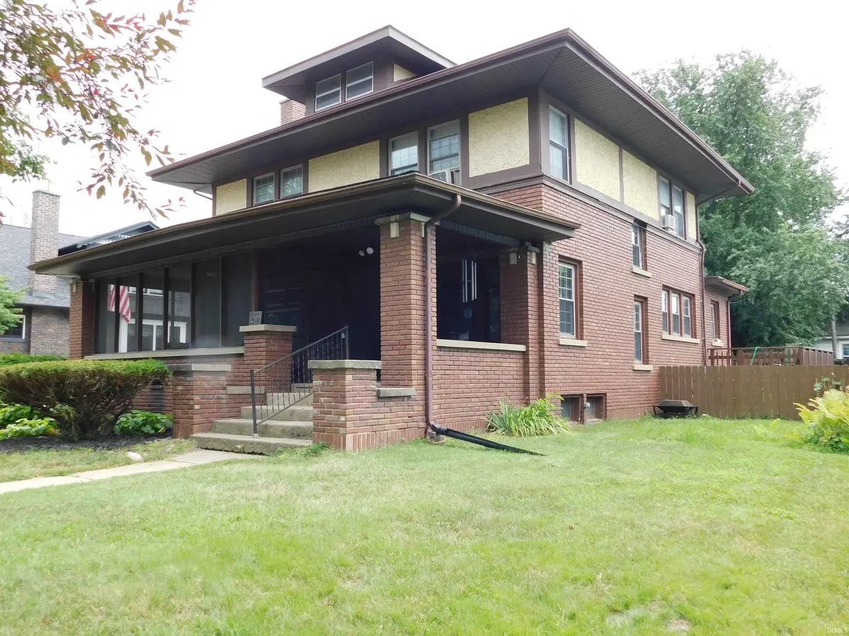 303 E Rochester St ***, Akron, IN 46910