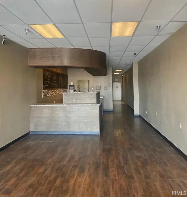 116 Cherry Tree Plaza ***, Washington, IN 47501