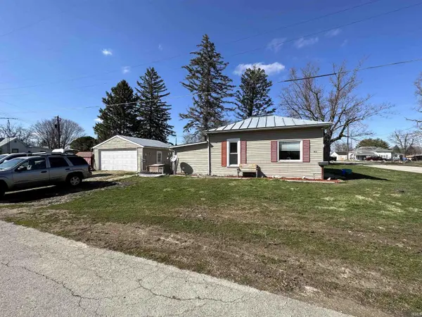 417 N Pierce ST, Ridgeville, IN 47380