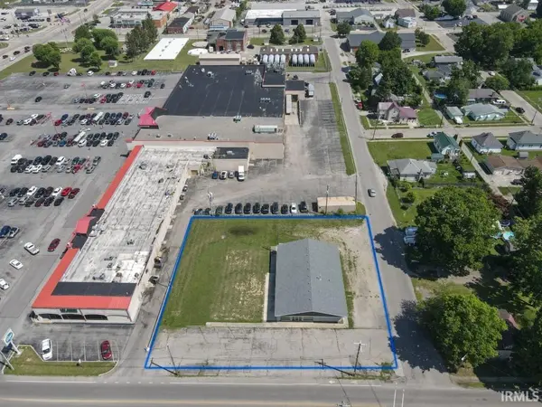 490 Indiana AVE, New Castle, IN 47362-4911