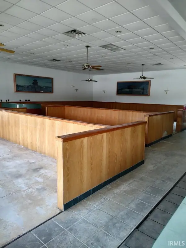 2807 Hotel DR, Huntington, IN 46750-7979