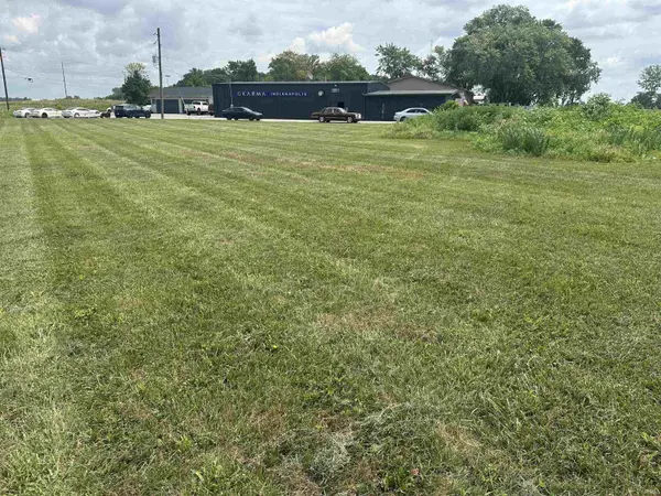 5520 Rock Hampton CT, Indianapolis, IN 46268-1030