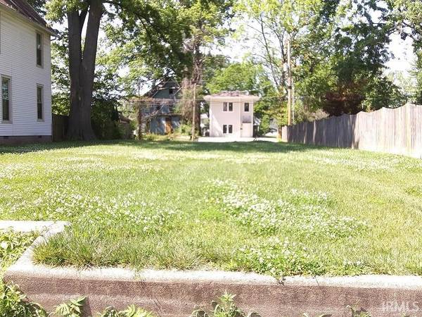 614 Washington AVE, Evansville, IN 47713
