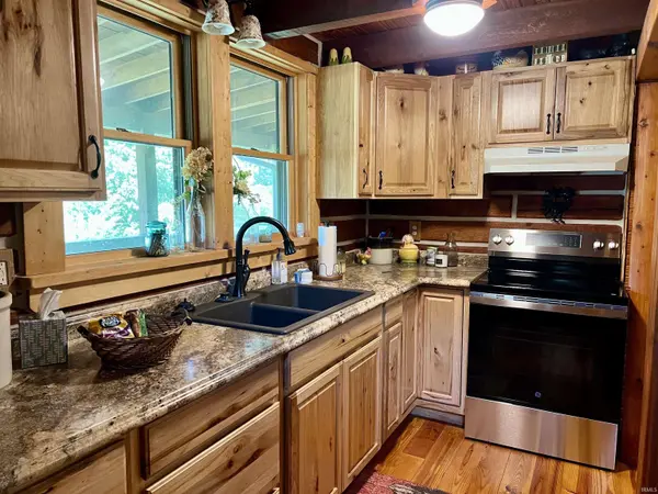 3090 Shamrock LN, Birdseye, IN 47513
