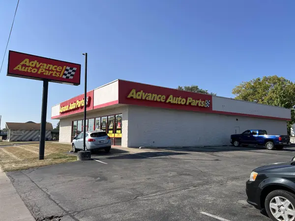 2001 S Madison ST, Muncie, IN 47302