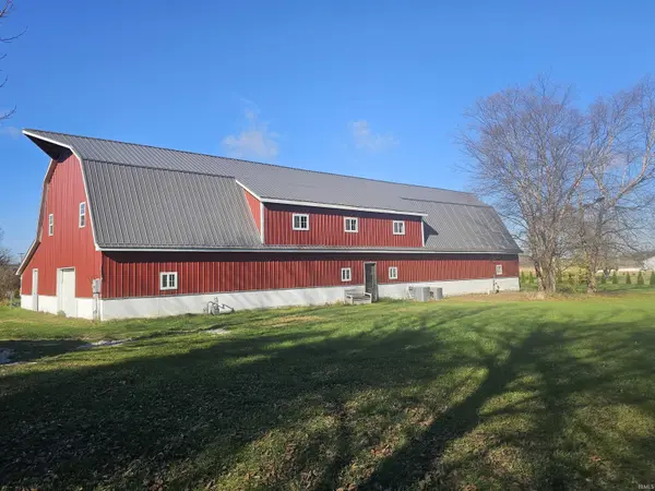 751 N Falvey ST, Winamac, IN 46996