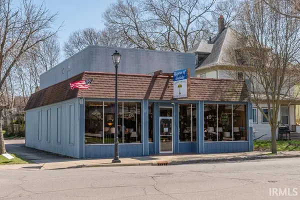 2102 Miami ST, South Bend, IN 46613