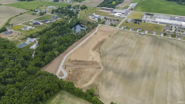 1803 S 300 E ***, Bluffton, IN 46714
