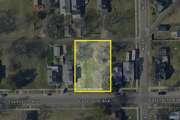 1607 Fassnacht AVE, South Bend, IN 46628