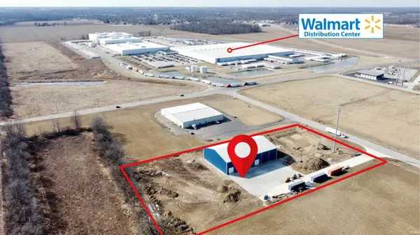 5700 Eastside Parkway DR, Gas City, IN 46933