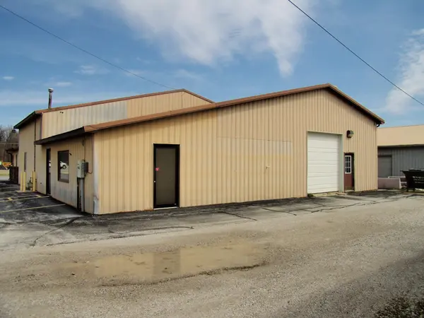 1800 Wohlert ST, Angola, IN 46703