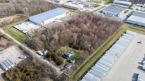 3221 Burma RD, Fort Wayne, IN 46808