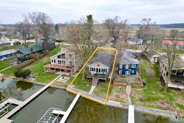 2807 Barrett RD, Rochester, IN 46975