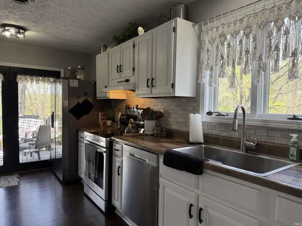 365 E Boyd Lane ***, Bedford, IN 47421