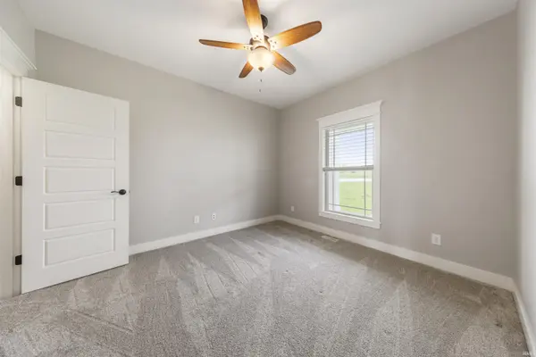 11499 W Nobles Chapel RD, Elberfeld, IN 47613