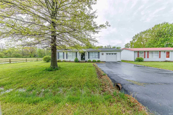 915 E Kentucky ST, Princeton, IN 47670-3066