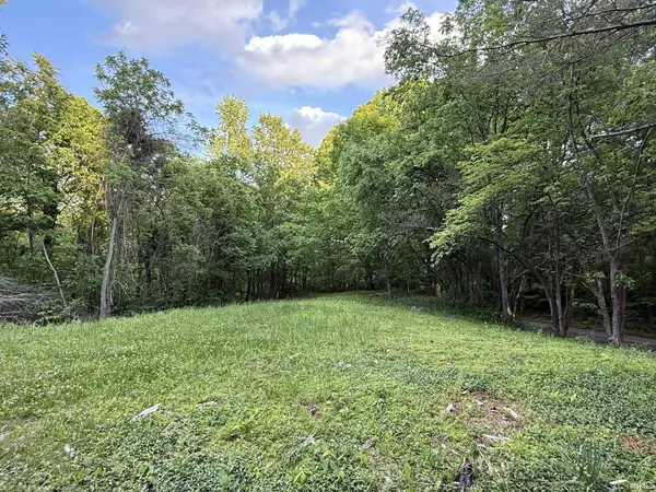 6401 Middle Mount Vernon RD, Evansville, IN 47712