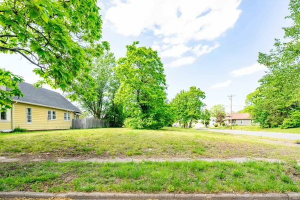514 College & 184 vacant lots ST, South Bend, IN 46628