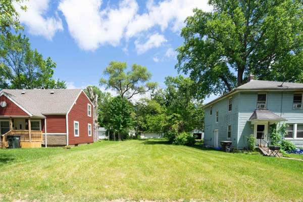 1514 Obrien ST, South Bend, IN 46628-2948