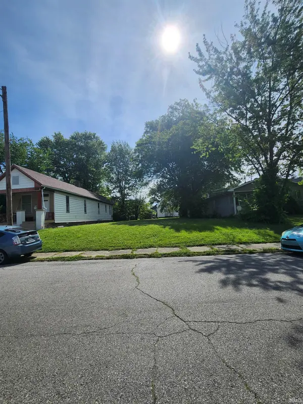926 S Elliott ST, Evansville, IN 47713
