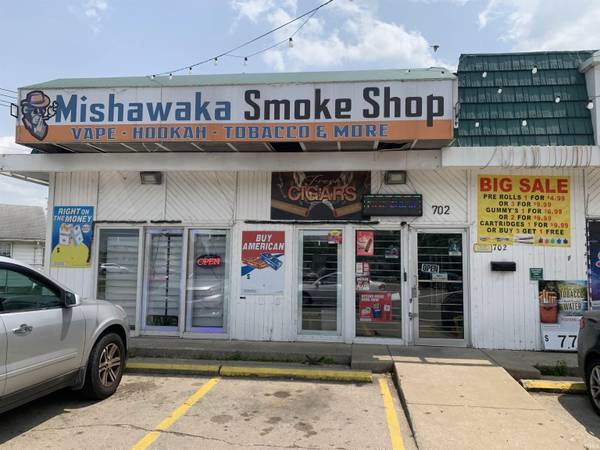 702 S Ironwood DR, Mishawaka, IN 46544