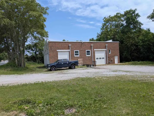 802 E Talmer AVE, North Judson, IN 46366-1462