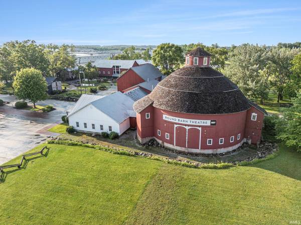 1600 W Market ST, Nappanee, IN 46550