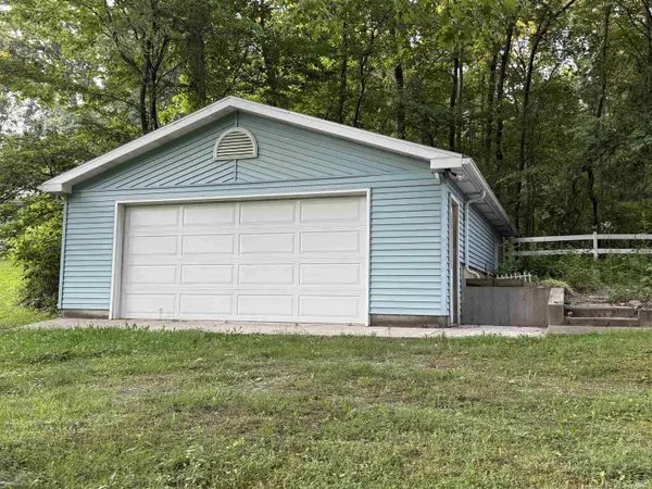 4350 S 895 E ***, Wolcottville, IN 46795