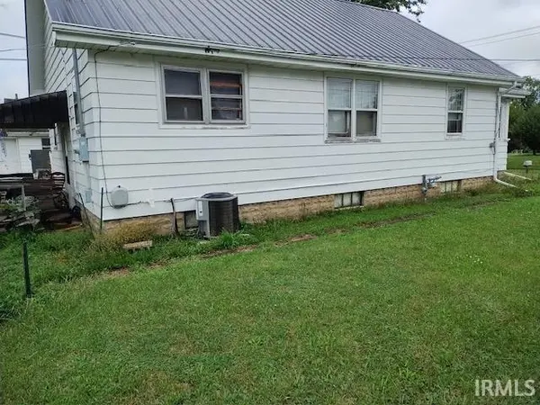 228 N Meridian ST, Dunkirk, IN 47336-1147
