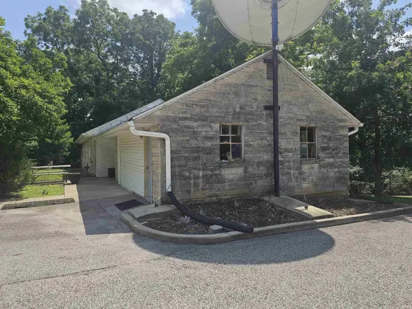 2723 N Walnut ST, Bloomington, IN 47401