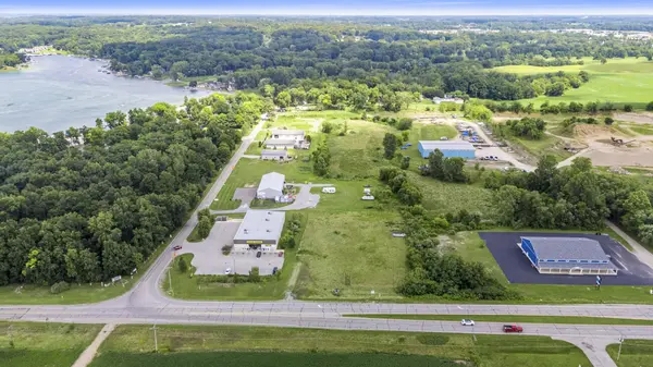 2530 N 200 W ***, Angola, IN 46703