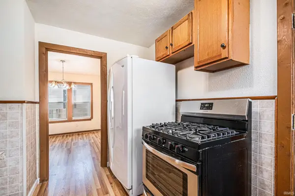 1601 Magnolia ST, South Bend, IN 46613-1420