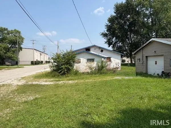 2402 S Home AVE, Marion, IN 46953-3379