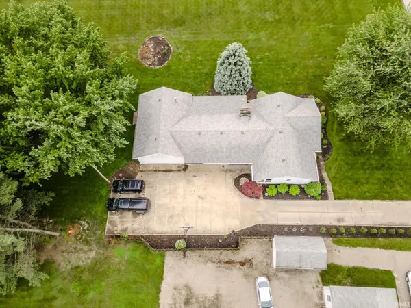 14408 Leo RD, Leo, IN 46765