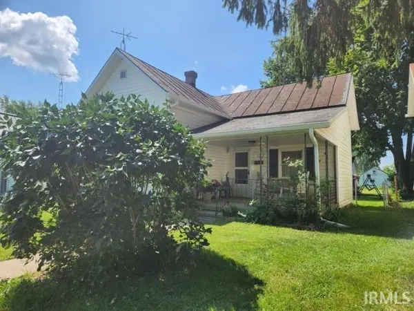 347 E North ST, Dunkirk, IN 47336-1355
