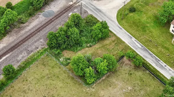 4565 E Station Road RD, Roanoke, IN 46783