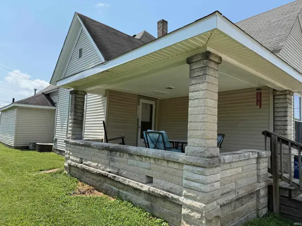 1718 & 1720 12th ST, Bedford, IN 47421