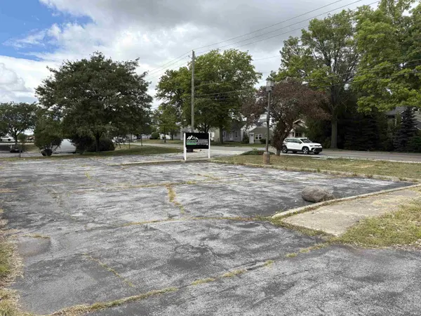 2710 E State BLVD, Fort Wayne, IN 46805
