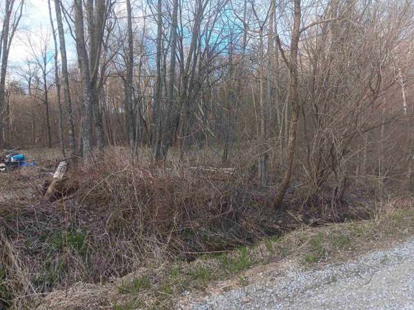 8671 Bullerdick RD, Poland, IN 47868