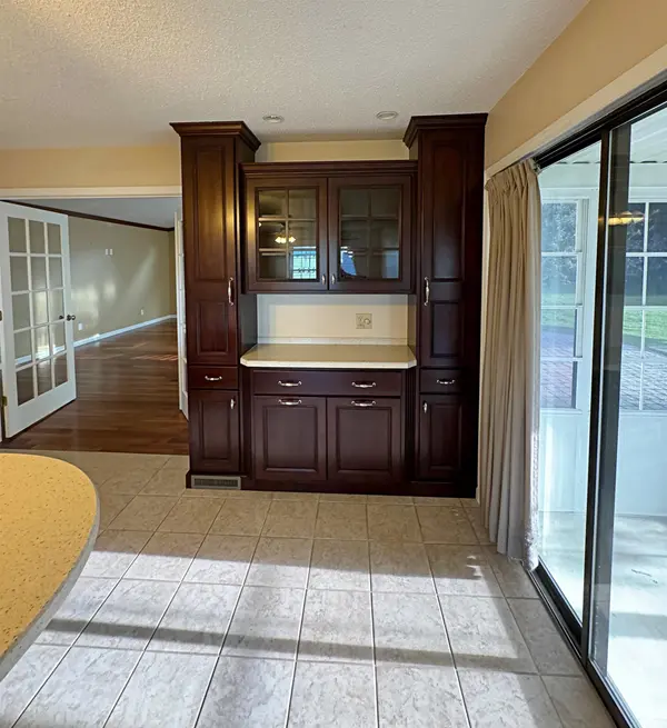 803 Longfellow DR, Washington, IN 47501