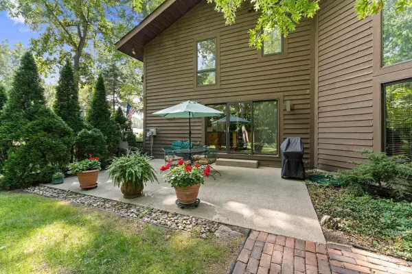 14370 State Road 23 HWY, Granger, IN 46530