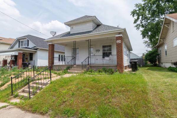 1722 Nash ST, South Bend, IN 46613